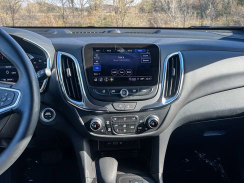 Certified 2024 Chevrolet Equinox LT AWD/4WD image 15