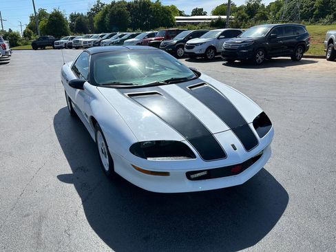 Used 1994 Chevrolet Camaro Z28 RWD image 6