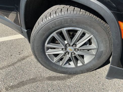 Used 2022 Chevrolet Traverse LT AWD/4WD image 28