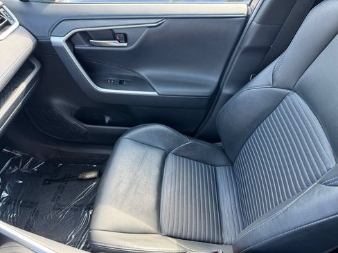 Certified 2021 Toyota RAV4 XSE AWD/4WD image 30