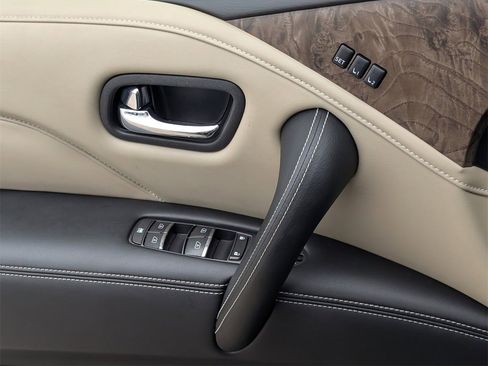 Used 2022 INFINITI QX80 Premium Select w/ Cargo Package image 25