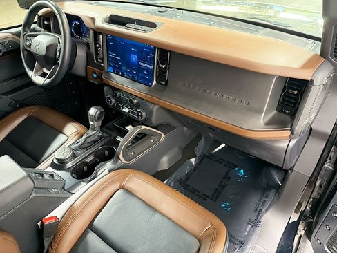 Used 2024 Ford Bronco Outer Banks AWD/4WD image 13