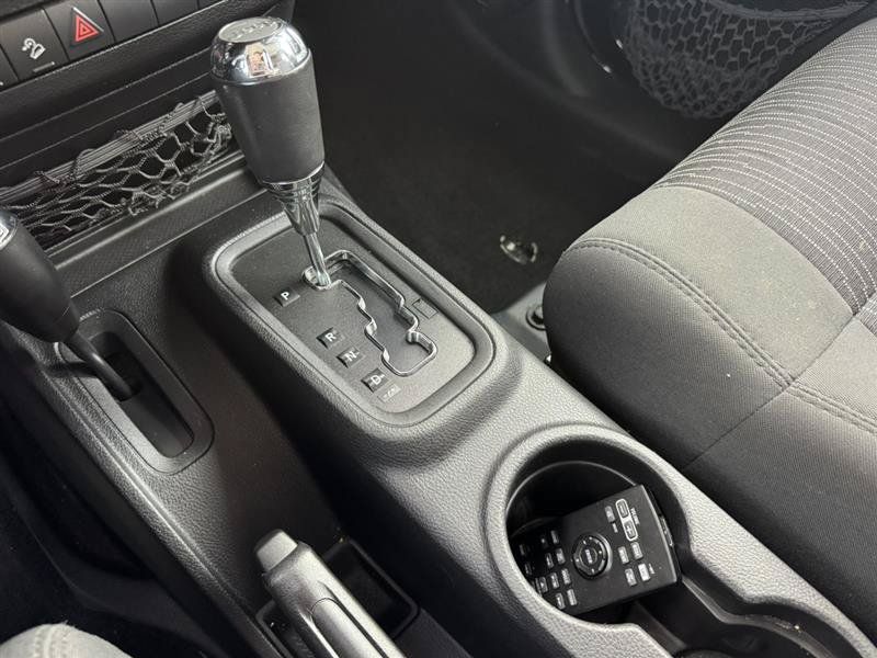 Used 2012 Jeep Wrangler Unlimited Sport AWD/4WD image 28