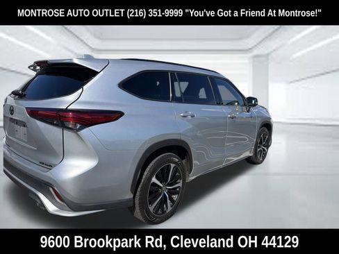 Used 2021 Toyota Highlander XSE AWD/4WD image 5