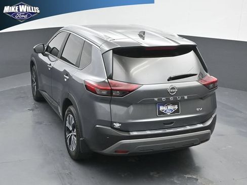 Used 2023 Nissan Rogue SV w/ SV Premium B Package FWD image 13
