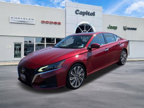Used 2023 Nissan Altima 2.5 SL FWD image 6