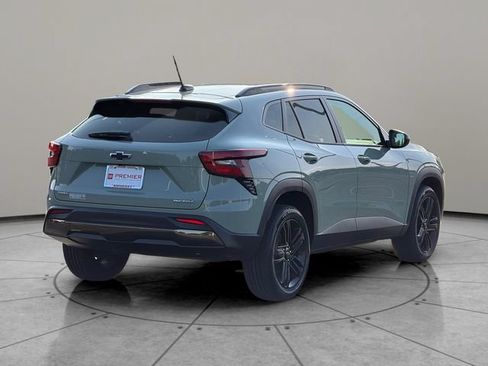 Used 2025 Chevrolet Trax ACTIV w/ Sunroof Package FWD image 6