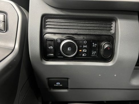 Used 2023 Ford F350 XLT image 34