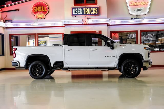 Used 2026 Chevrolet Silverado 2500 LT AWD/4WD image 10