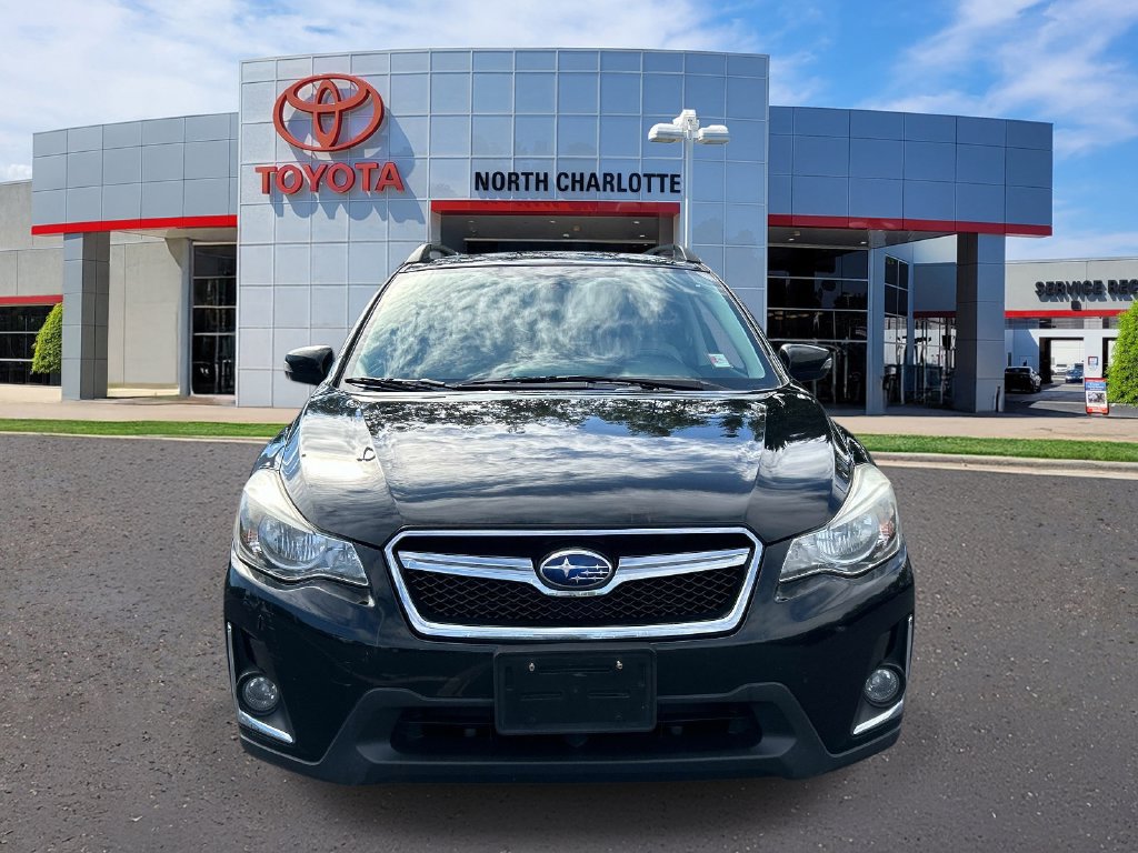 Used 2017 Subaru Crosstrek 2.0i Limited AWD/4WD image 2