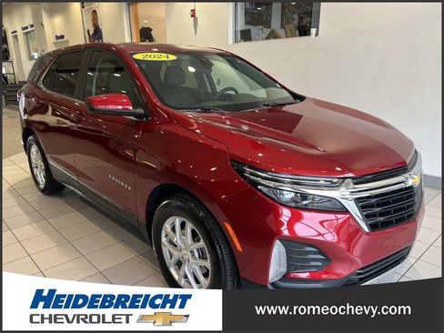 Certified 2024 Chevrolet Equinox LT w/ LPO, Floor Liner Package FWD image 1