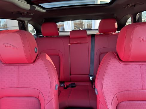 Used 2026 Jaguar F-PACE R-Dynamic S image 23