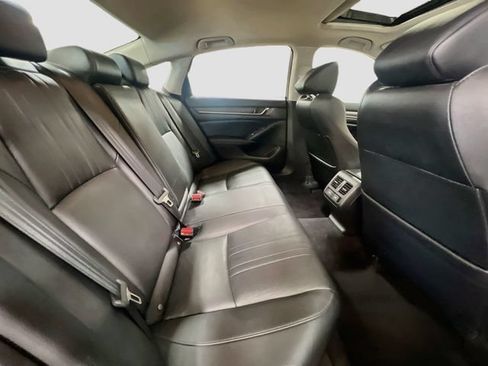 Used 2022 Honda Accord Touring image 29