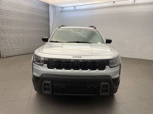 New 2026 Jeep Cherokee Overland image 9