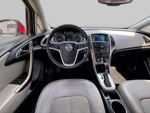 Used 2012 Buick Verano FWD image 2