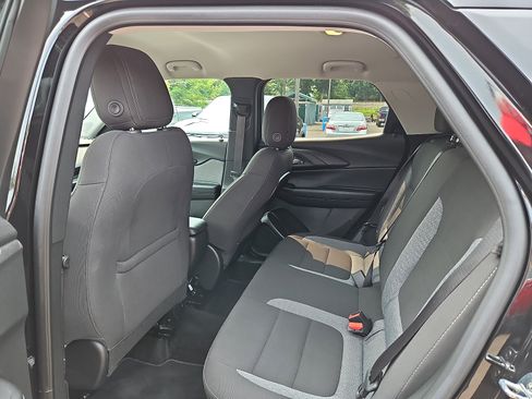 Used 2023 Chevrolet TrailBlazer LT w/ Convenience Package AWD/4WD image 10