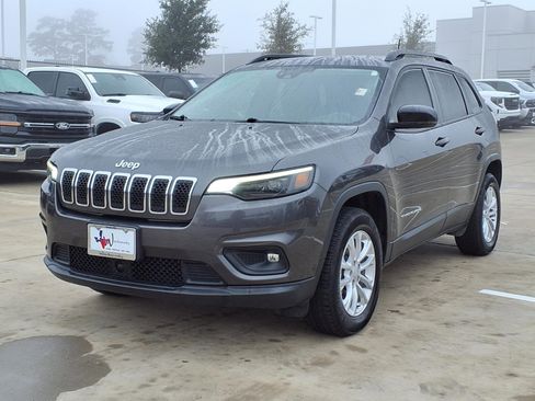 Used 2022 Jeep Cherokee Latitude Lux image 3