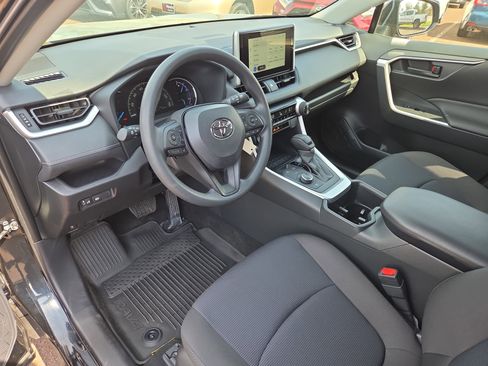 Certified 2025 Toyota RAV4 LE image 15