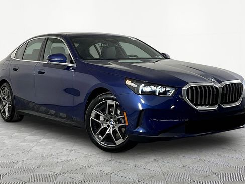 New 2026 BMW 530i xDrive AWD/4WD image 3