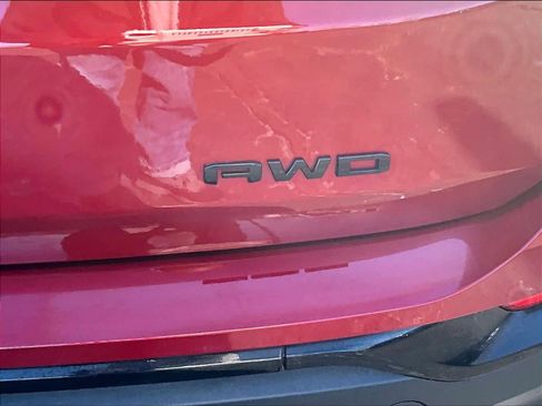 Used 2023 GMC Terrain SLE w/ Driver Convenience Package image 29