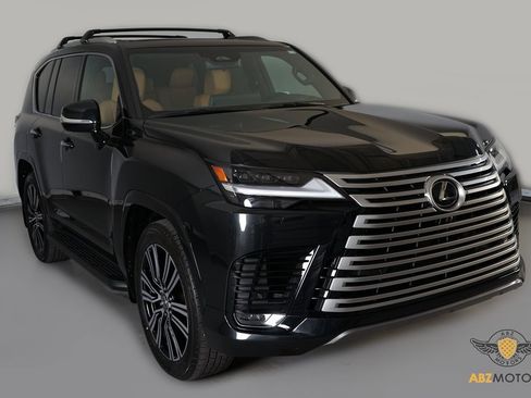 Used 2026 Lexus LX 600 4WD w/ Luxury Package image 2