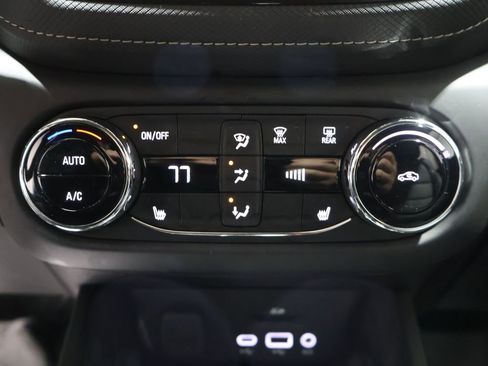 Used 2023 Chevrolet TrailBlazer ACTIV w/ Sun and Liftgate Package image 36