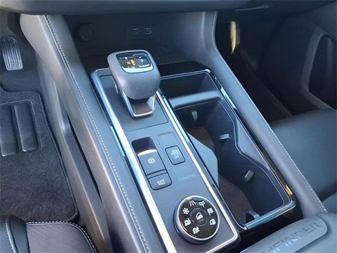 Used 2022 Nissan Pathfinder SL image 17