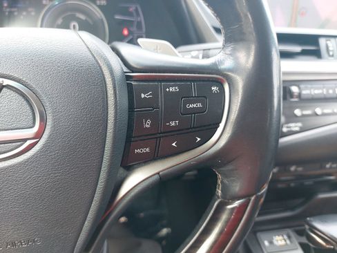 Used 2019 Lexus ES 300h w/ Premium Package FWD image 20