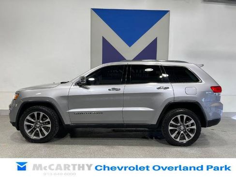 Used 2018 Jeep Grand Cherokee Limited AWD/4WD image 8