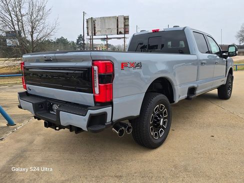 New 2026 Ford F250 Platinum w/ FX4 Off-Road Package AWD/4WD image 5
