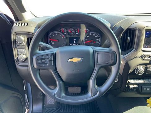 Used 2024 Chevrolet Silverado 2500 Custom w/ Custom Value Package image 10