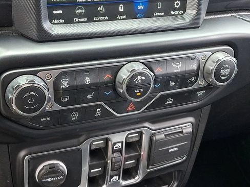Used 2021 Jeep Wrangler Unlimited Sport AWD/4WD image 15