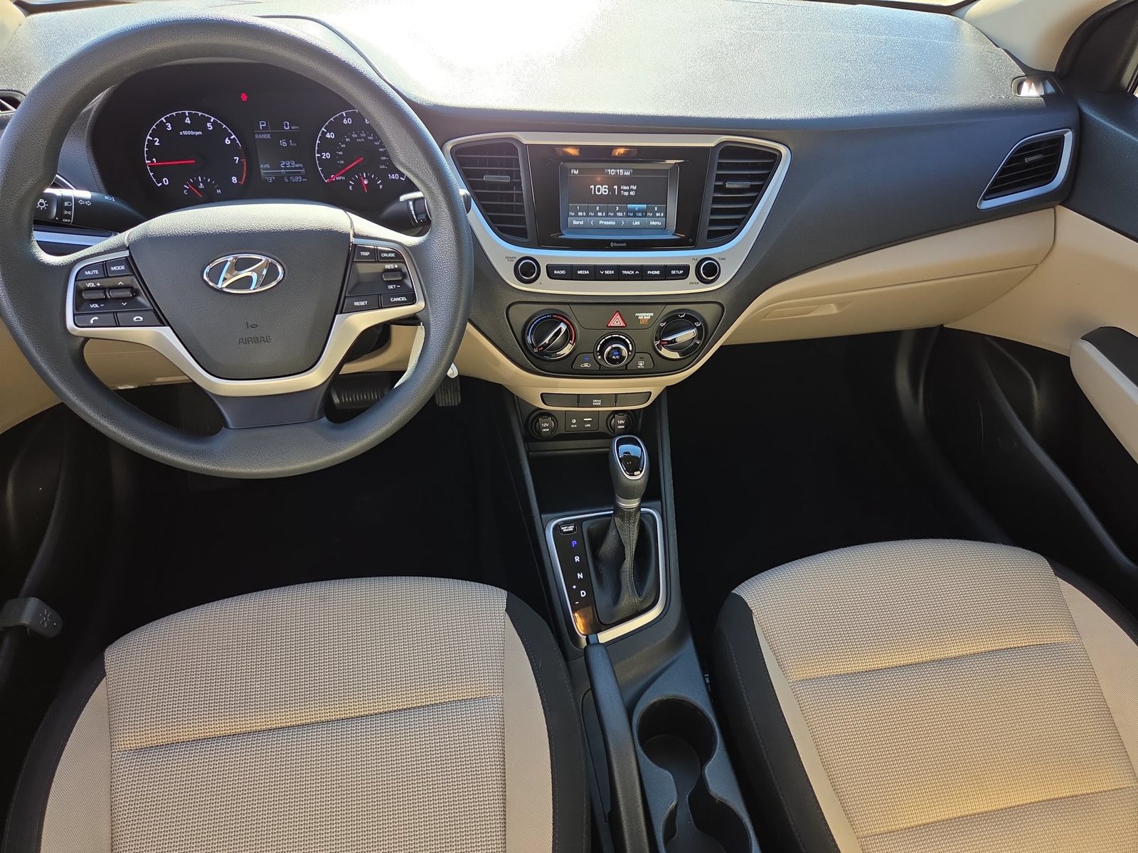 Used 2020 Hyundai Accent SE w/ Cargo Package FWD image 19