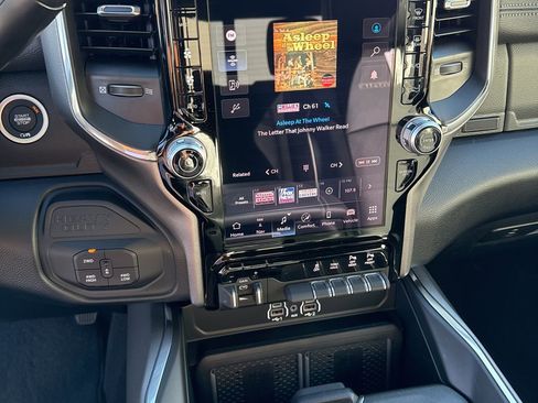 Used 2026 RAM 2500 Laramie w/ Night Edition image 26