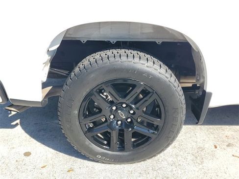 Certified 2023 Chevrolet Silverado 1500 Custom image 7