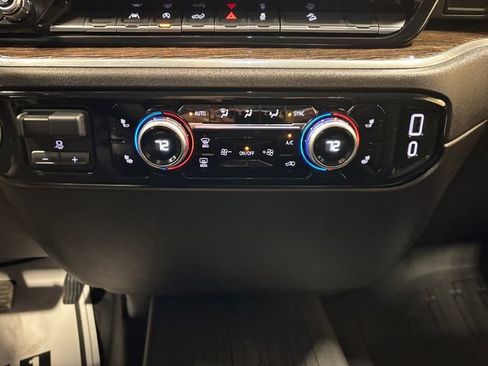Used 2025 GMC Sierra 1500 SLE AWD/4WD image 22