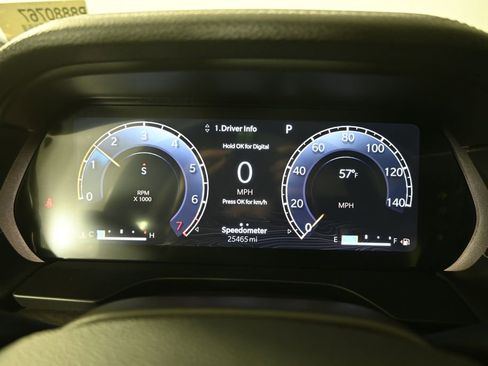 Used 2023 Jeep Grand Cherokee Limited w/ Luxury Tech Group II image 25