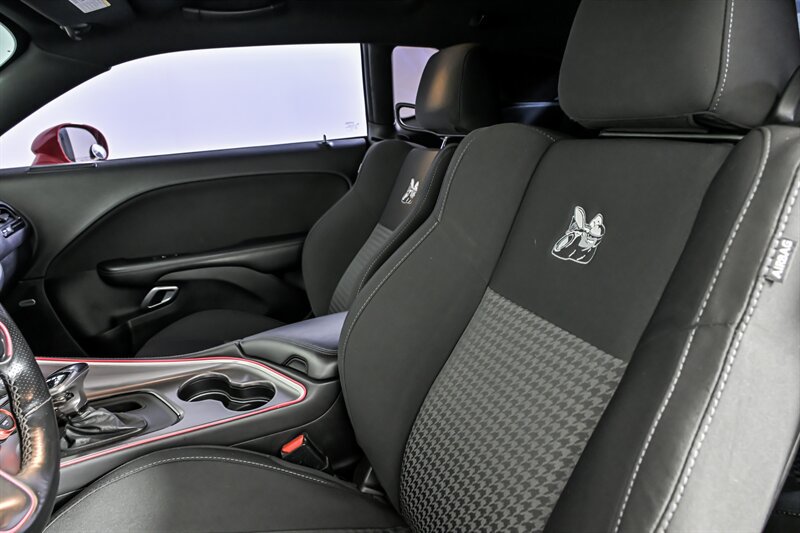 Used 2019 Dodge Challenger R/T Scat Pack RWD image 17