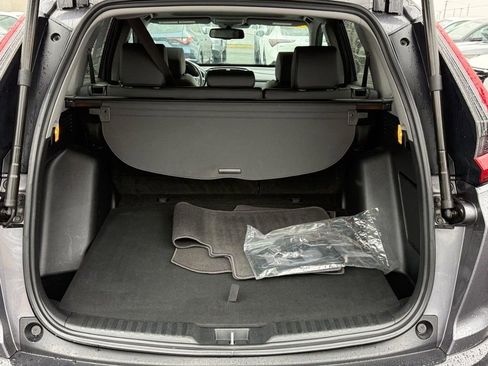 Used 2022 Honda CR-V Touring image 4