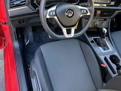 Used 2019 Volkswagen Jetta S image 25