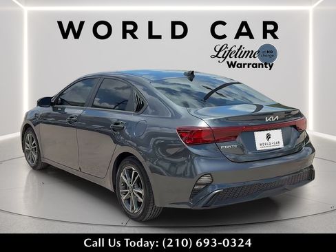 Used 2023 Kia Forte LXS w/ LXS Technology Package FWD image 5