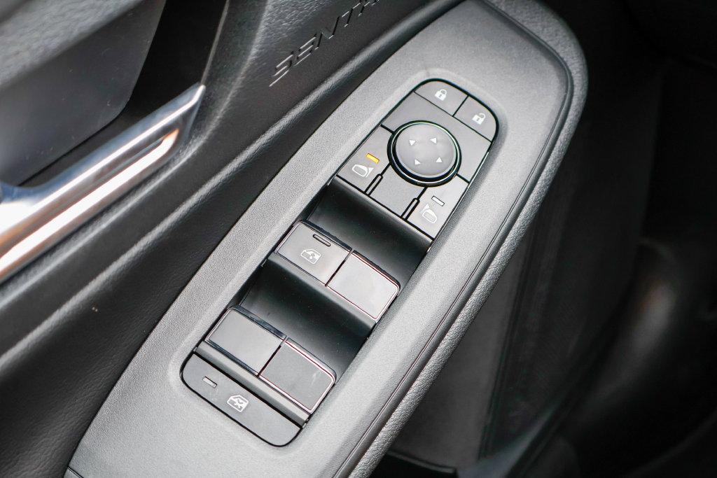 New 2027 Nissan Sentra SV w/ Floor Mat Package FWD image 14