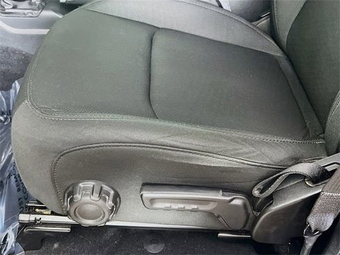 Used 2021 Jeep Wrangler Unlimited Sport image 17