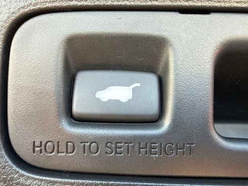 Used 2024 Honda CR-V EX-L image 11
