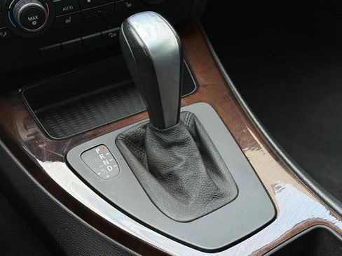 Used 2011 BMW 328i xDrive Sedan AWD/4WD image 28