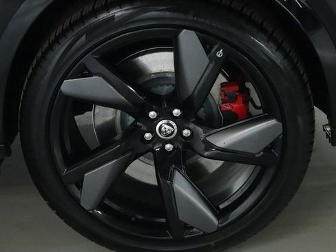 Used 2026 Jaguar F-PACE SVR image 39