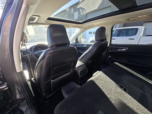 Used 2022 Ford Edge SEL w/ Convenience Package image 12