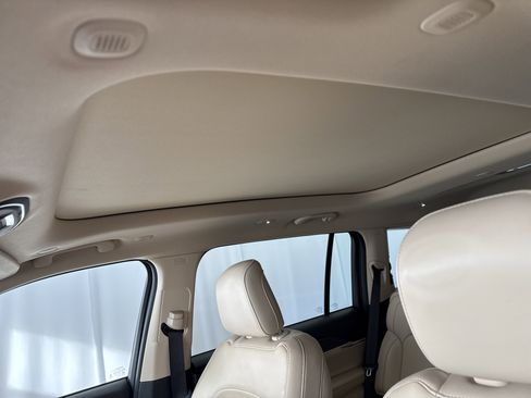 Used 2021 Jeep Grand Cherokee L Limited image 12