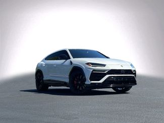 Used 2022 Lamborghini Urus video 2
