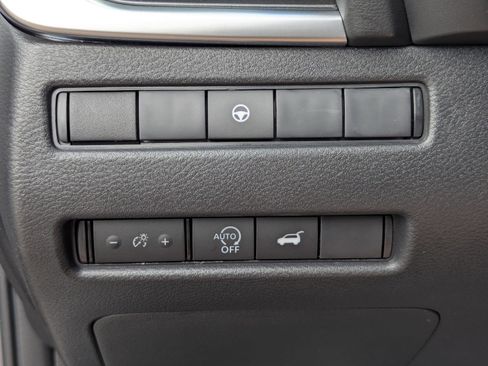 New 2026 Nissan Rogue SV FWD image 28